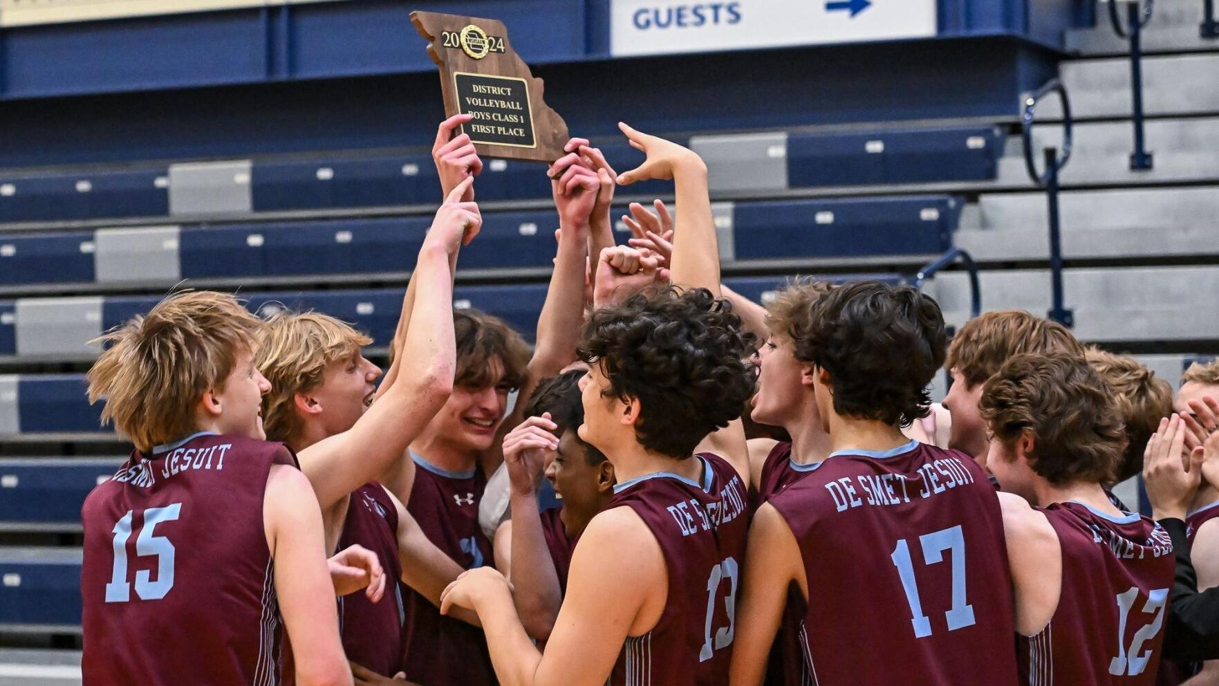 De Smet sweeps SLUH in battle of last year's state champs to win district volleyball crown